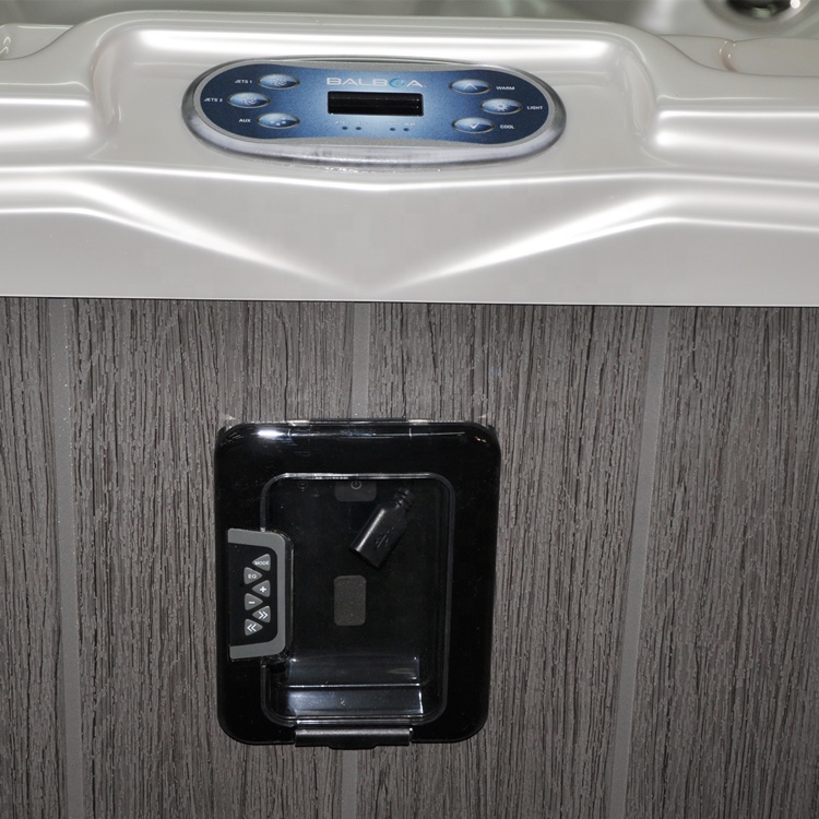 Deluxe Family Pool whirlpool O - Spa Wellness Family ulasan dan harga